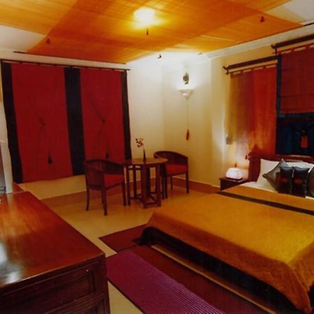 Red Hibiscus Hotel Phnom Penh Luaran gambar