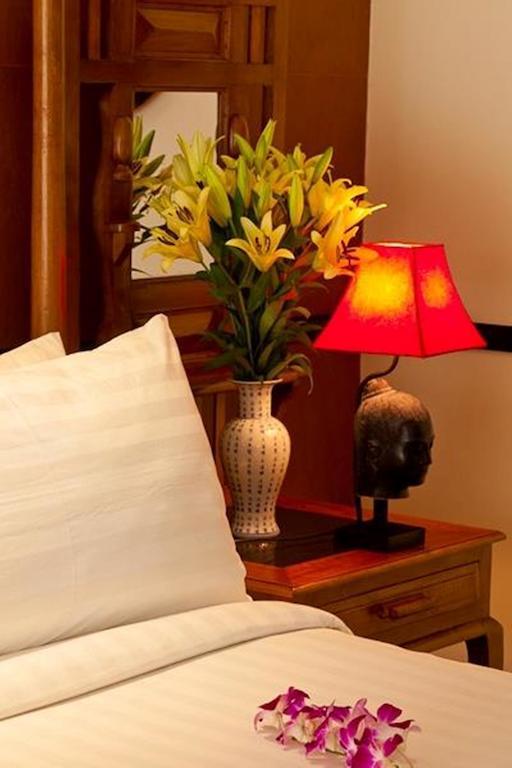 Red Hibiscus Hotel Phnom Penh Luaran gambar