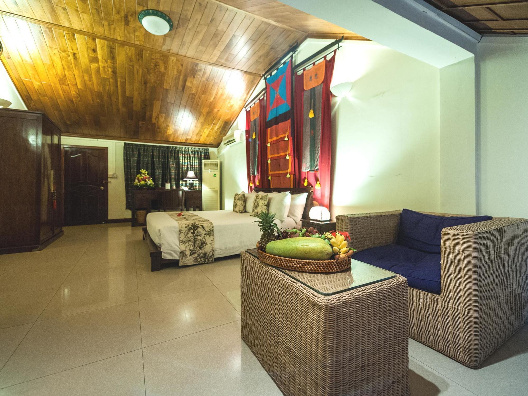 Red Hibiscus Hotel Phnom Penh Luaran gambar