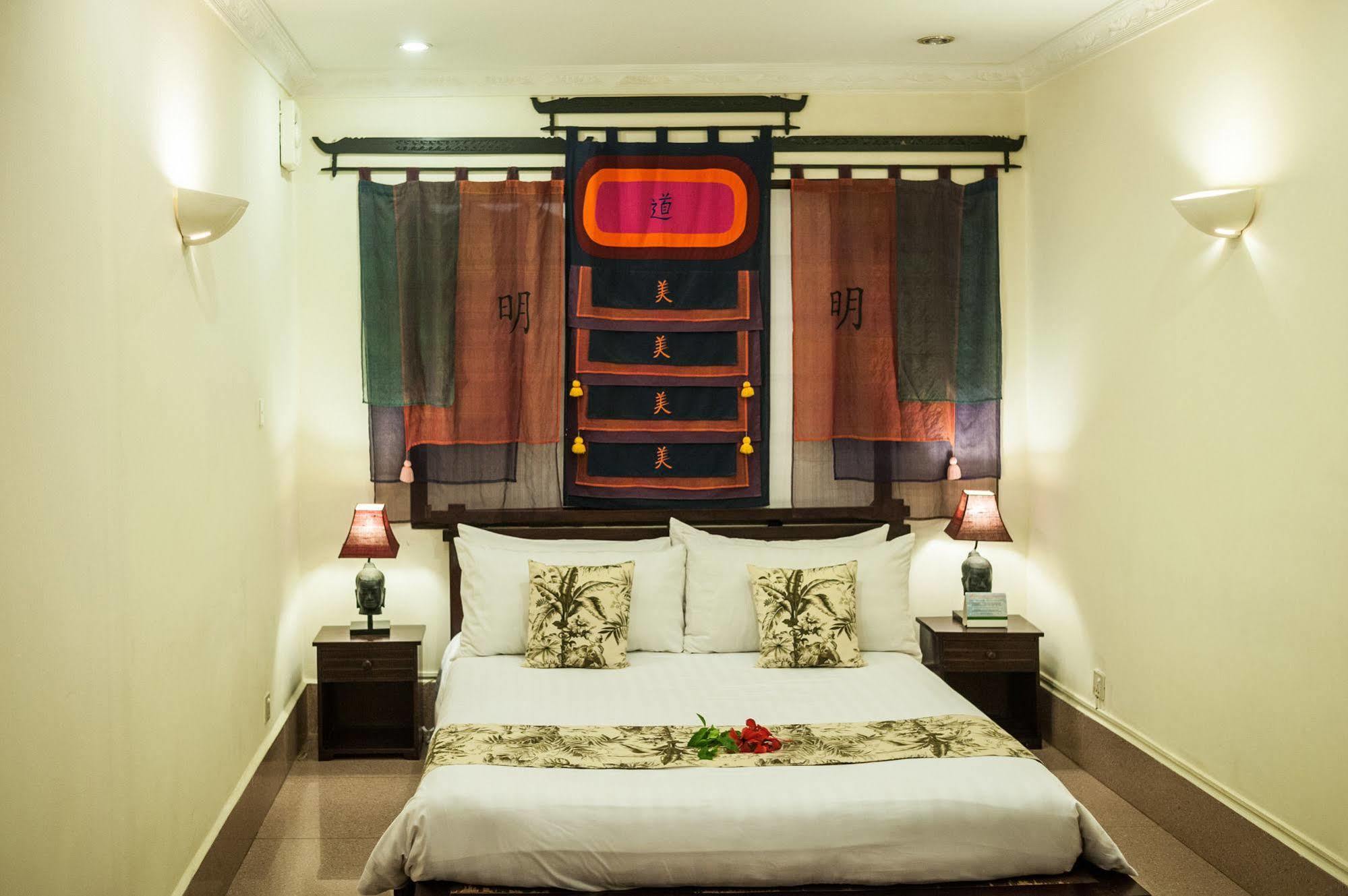 Red Hibiscus Hotel Phnom Penh Luaran gambar