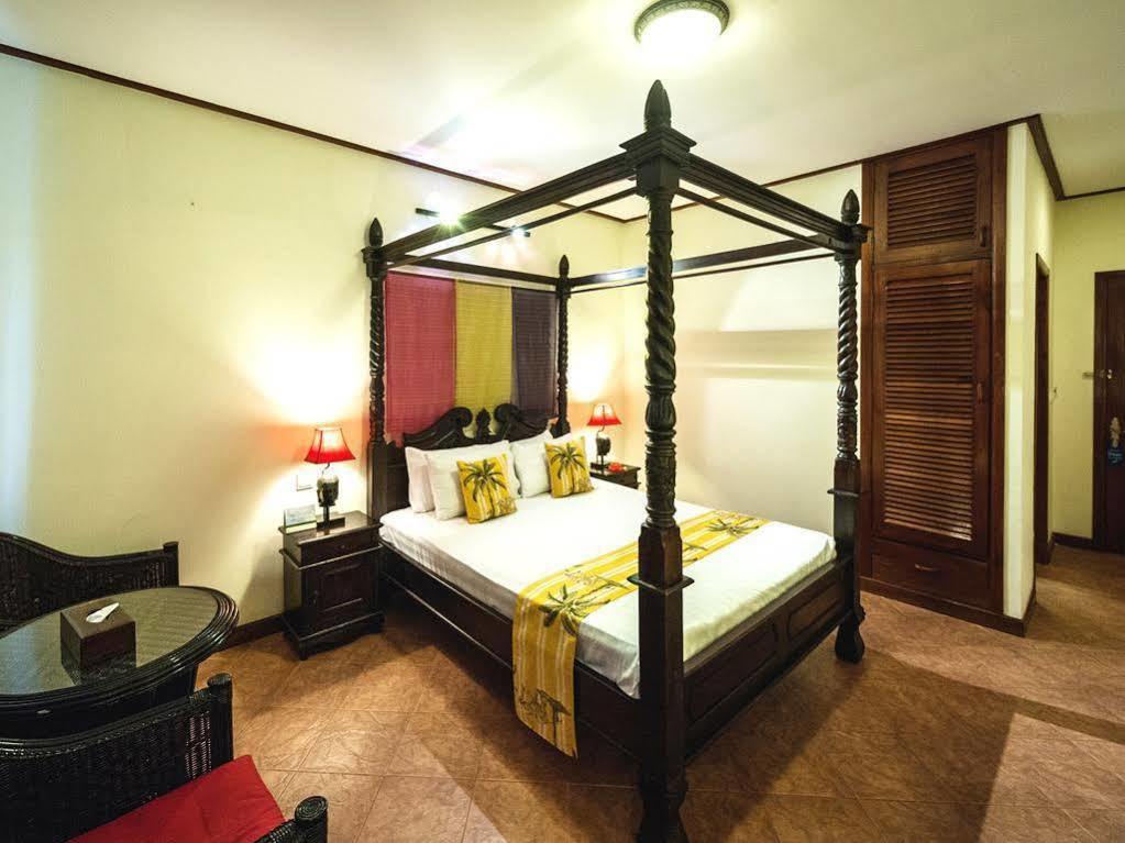 Red Hibiscus Hotel Phnom Penh Luaran gambar